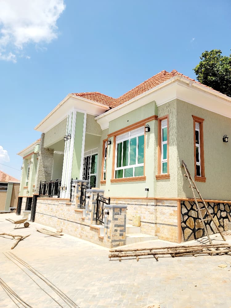 New house at Kitende Entebe Road 